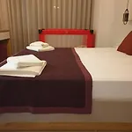 Merkezde 8 Kisilik Oezel Havuzlu
